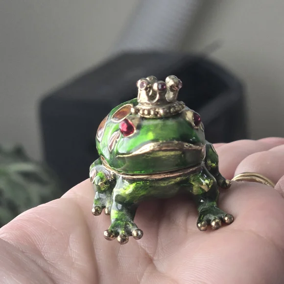 Vintage Monet Prince Charming Frog Trinket Box For Jewelry - Picture 8 of 9